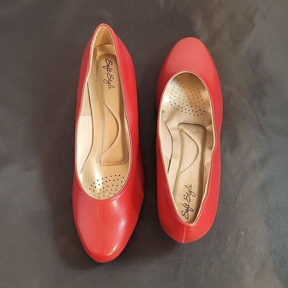 BRAND NEW SOFFT STYLE  ROUND TOE BLOCK KITTEN HEEL PUMP - Picture 13 of 16